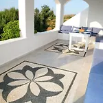 بيت للعطل Leros Blefouti Parthénion