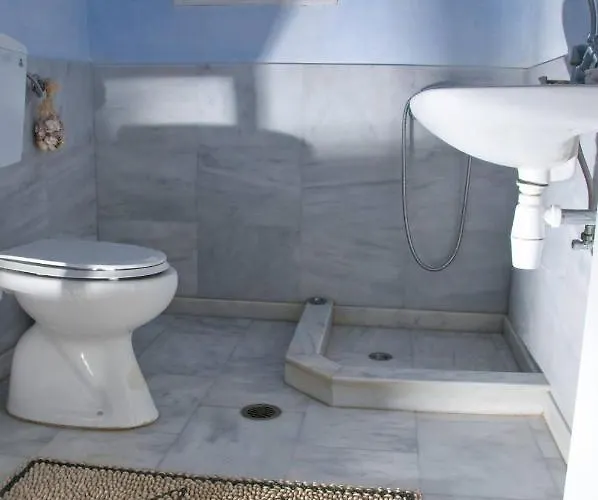 بيت للعطل Leros Blefouti Parthénion